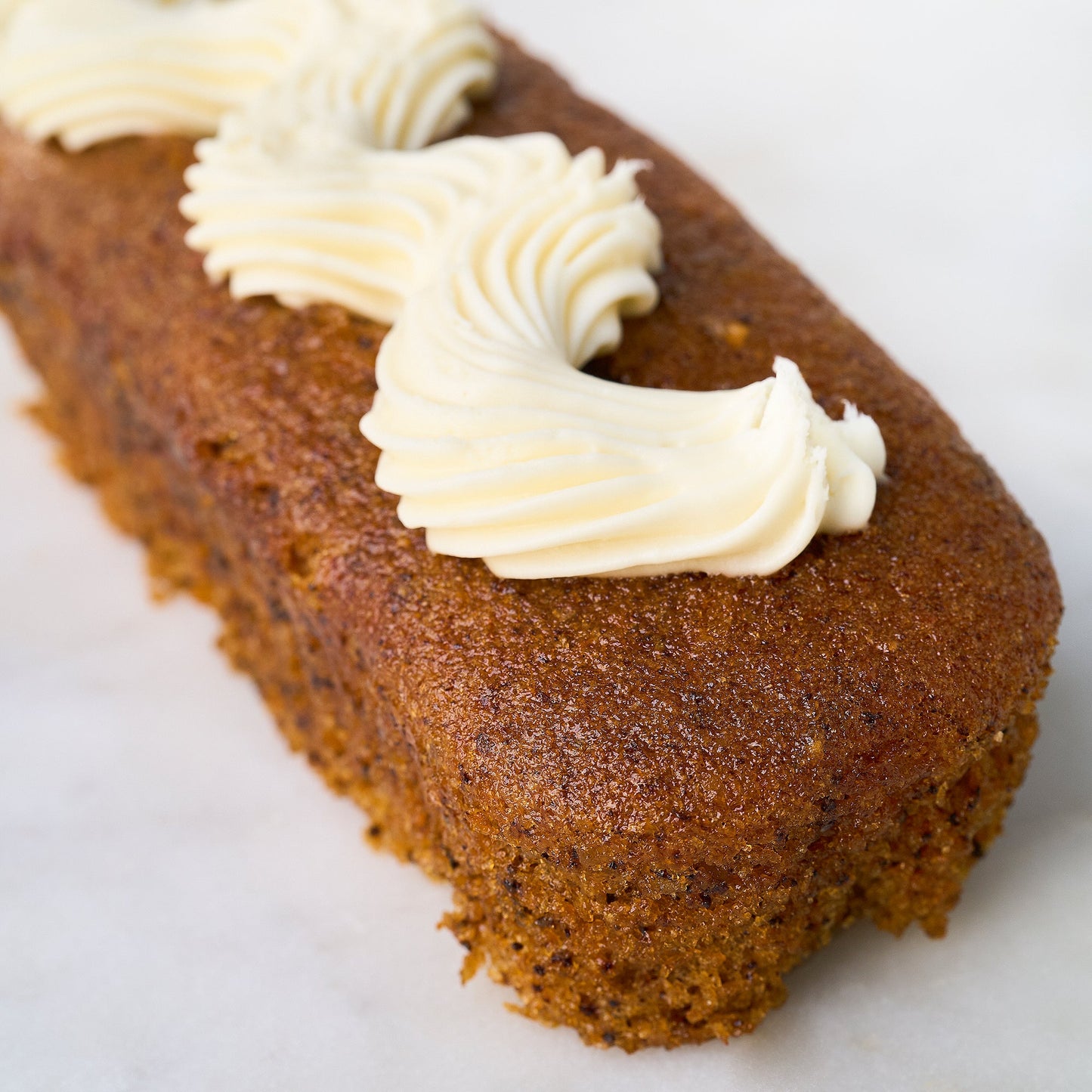 Cupcakes de Zanahoria y Nueces Sin Gluten|Bajo en Azúcar 4 unidades - Vida Bake